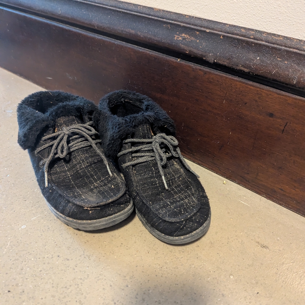 Hey Dudes Size 8 - Picture 2 of 3